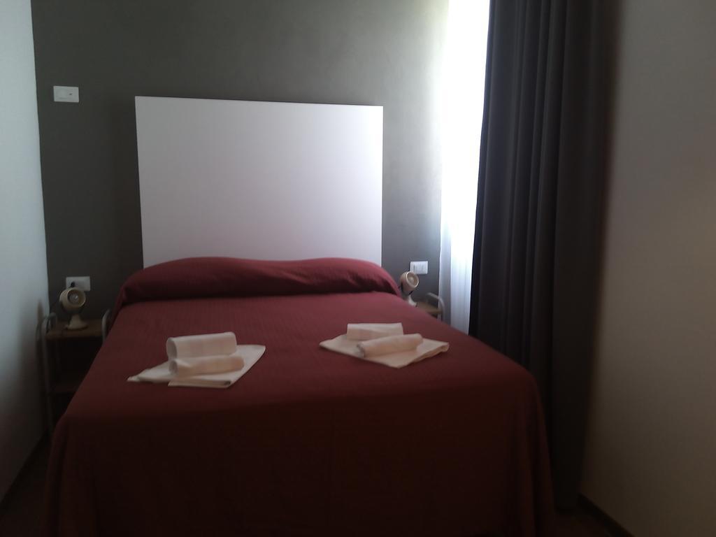 Hotel Piccola Firenze Firenzuola Szoba fotó